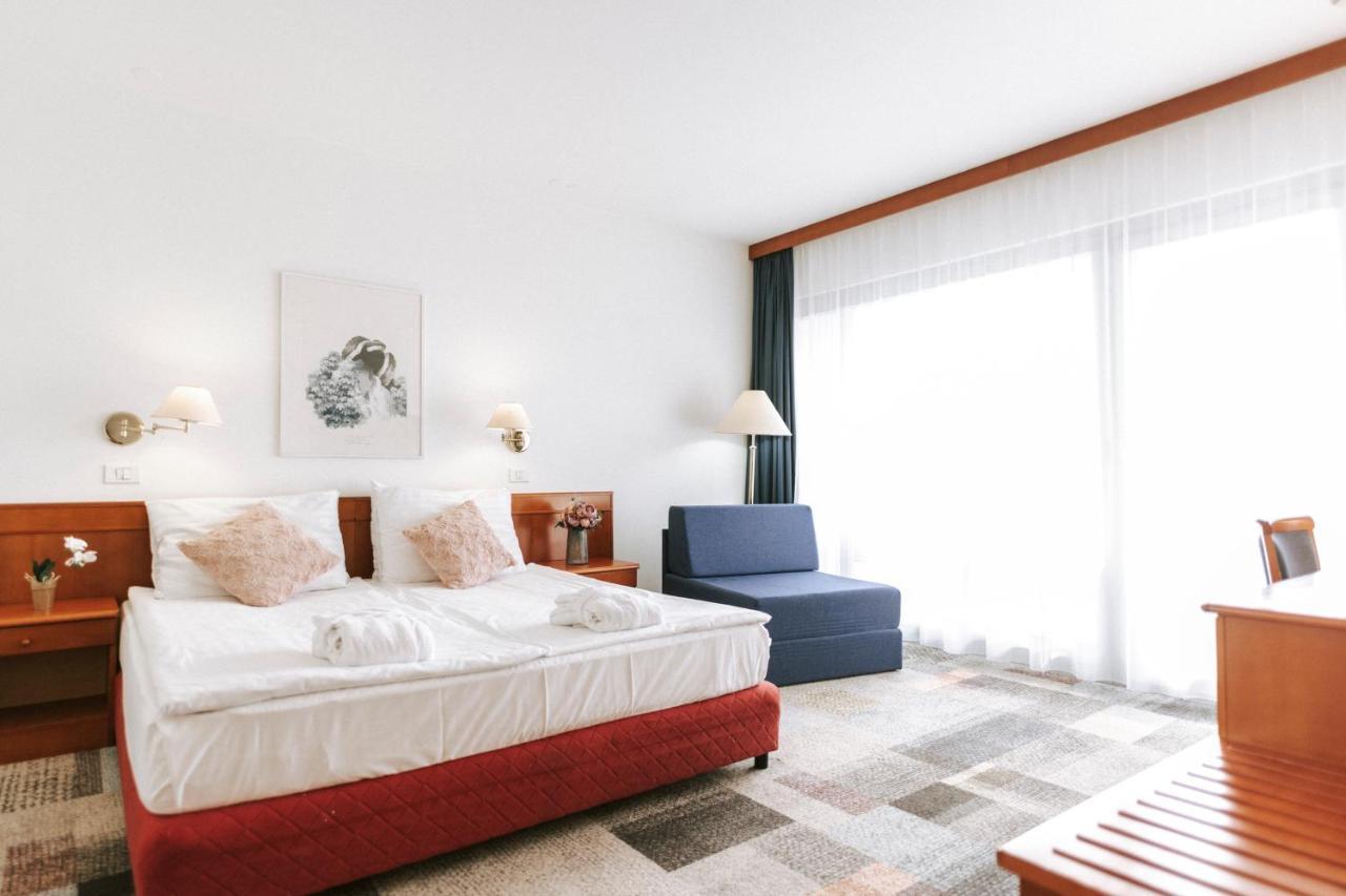 Hotel Toplice - Terme Catez ชาเตช อ็อบ ซาวี ภายนอก รูปภาพ