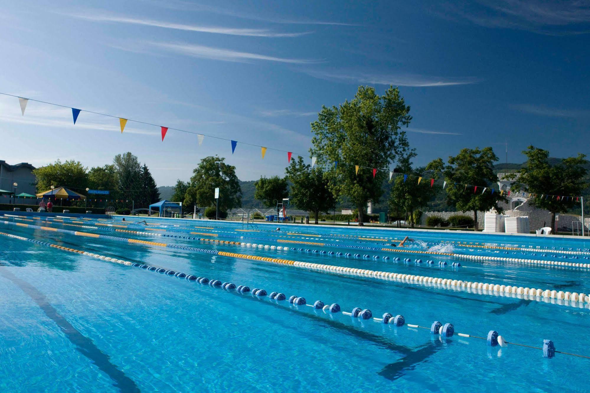 Hotel Toplice - Terme Catez ชาเตช อ็อบ ซาวี ภายนอก รูปภาพ